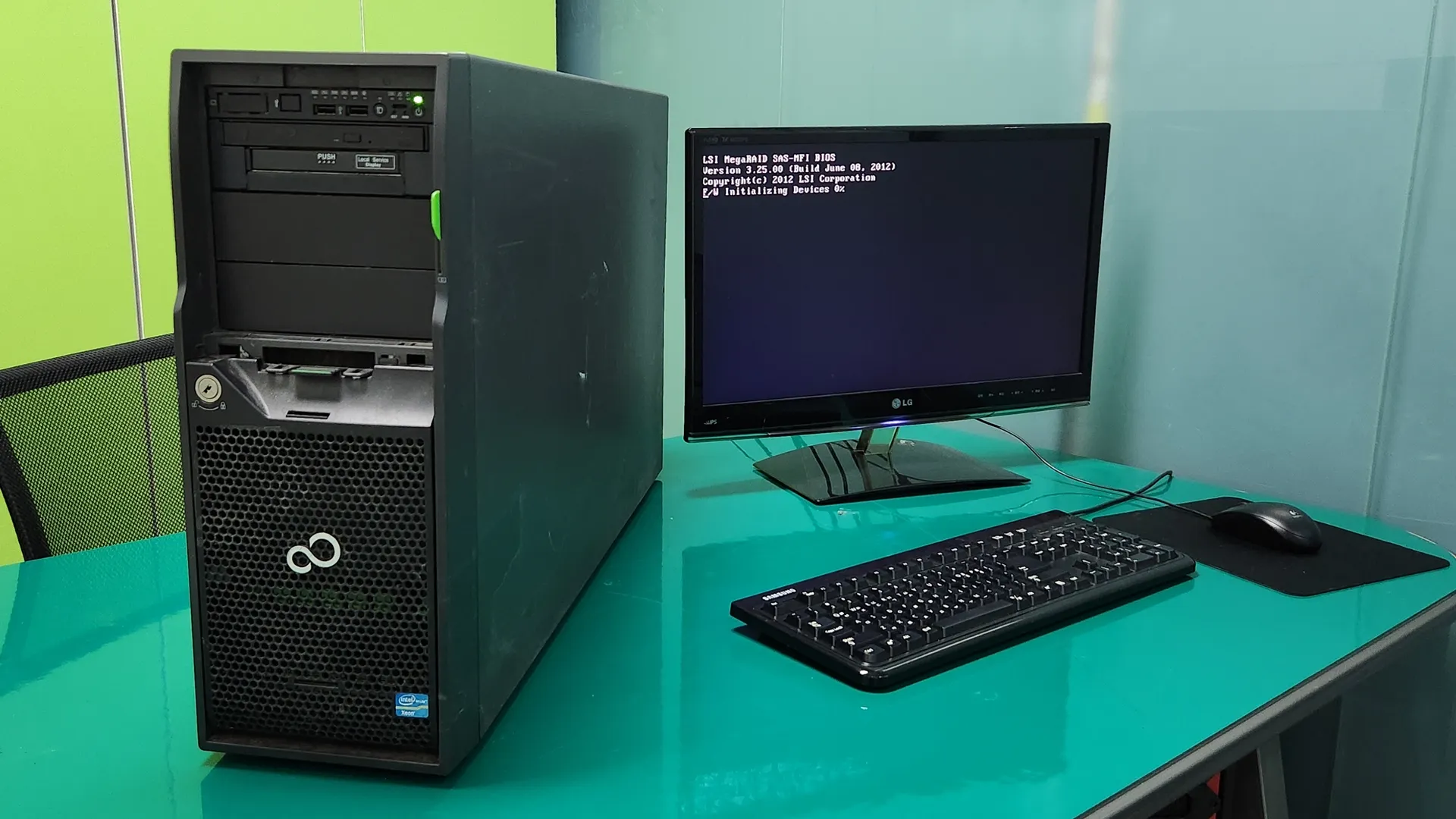 Fujitsu PRIMERGY TX300 S7 서버 복구